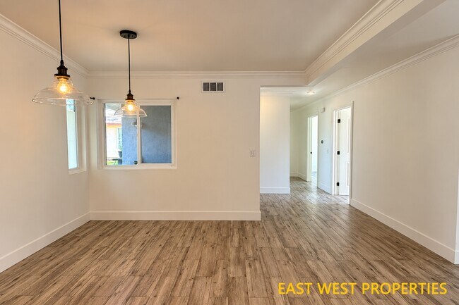 Building Photo - 10322 Maikai Dr