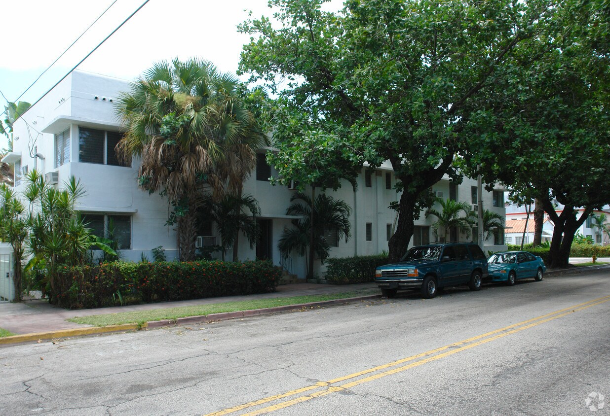 Primary Photo - 1425 Meridian Ave