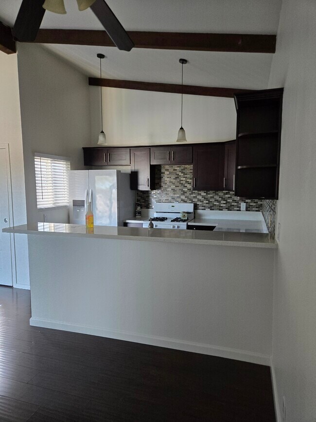 Foto del edificio - 18338 Amie Ave