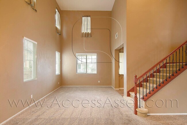 Building Photo - Charming 4 Bedroom, 3 Bathroom Home in Murrieta with Spacious Layout & Bright Interiors