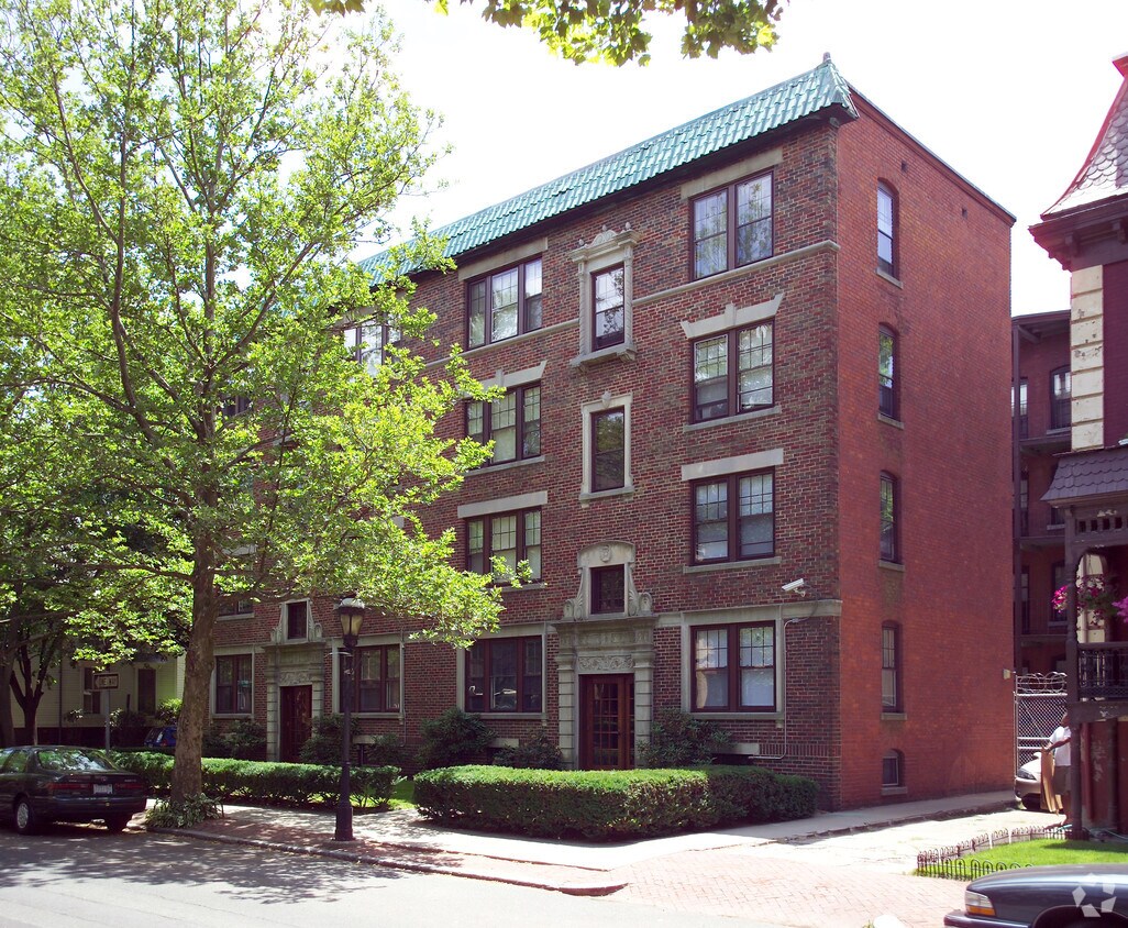 58-62 St Edwards y 88-90 Elliot ¡St Apts - 88-90 Elliot St