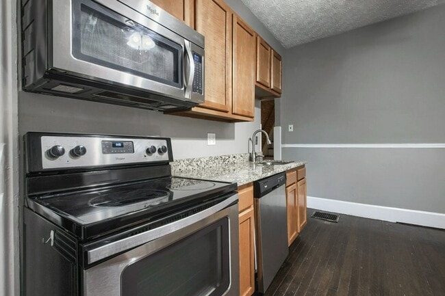 Building Photo - Wilber Ave 226-228 MLR