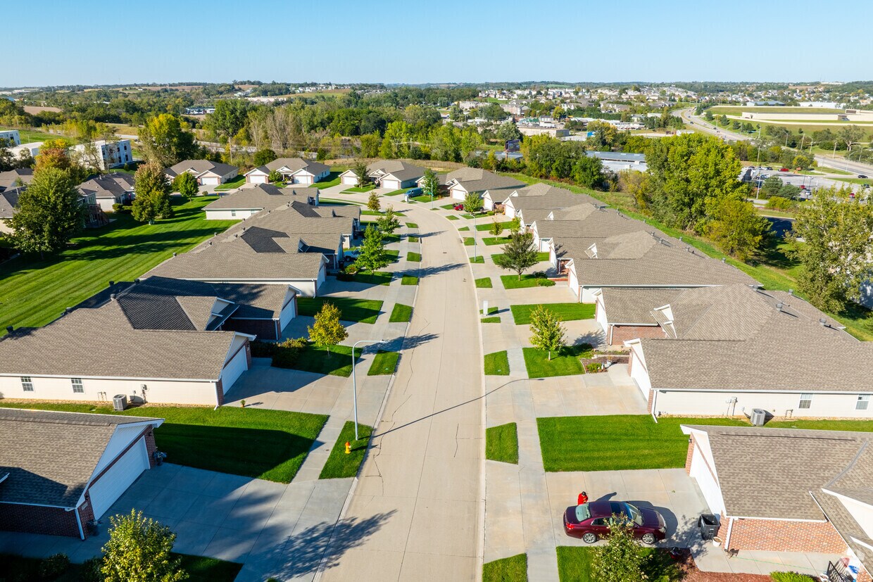 Foto del edificio - Northwest Village Apartments