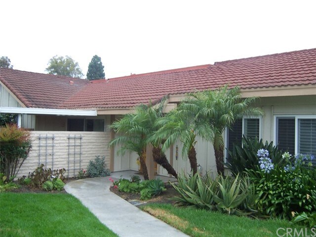 Building Photo - 3130 Via Serena N