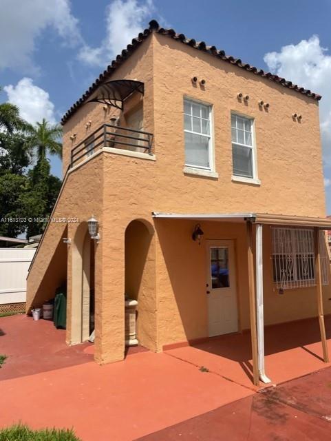 Foto principal - 2811 SW 4th St