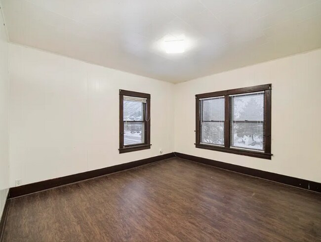 Foto del edificio - 720 E Ludington Ave