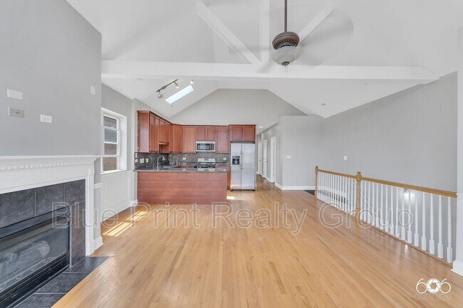 Building Photo - 7250 S Bennett Ave