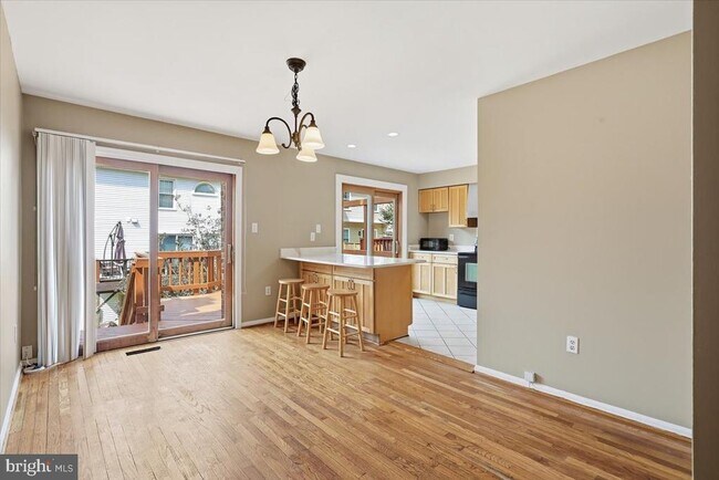 Foto del edificio - 6168 Forest Creek Ct
