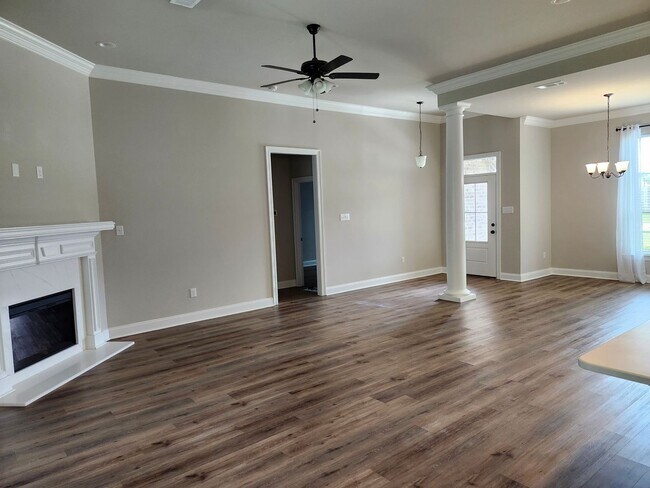 Building Photo - *****PRICE REDUCTION*****