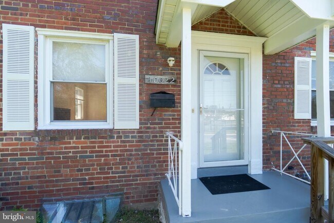 Foto del edificio - 10022 Lorain Ave