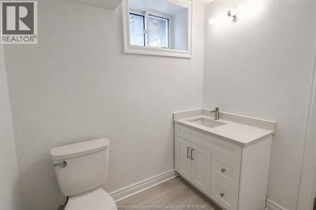 Building Photo - 1228 Dougall Ave