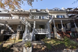 Building Photo - 215 Rock Creek Church Rd NW