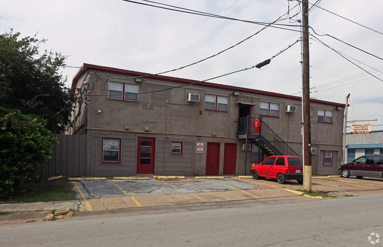 Building Photo - Memorial North