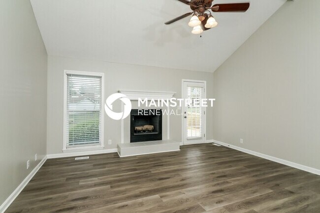 Foto del edificio - 3 Bedroom Pet-Friendly Home in LOUISVILLE,...
