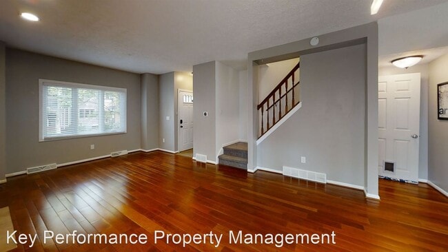 Building Photo - 2 br, 1.5 bath House - 155 Cornhill Place