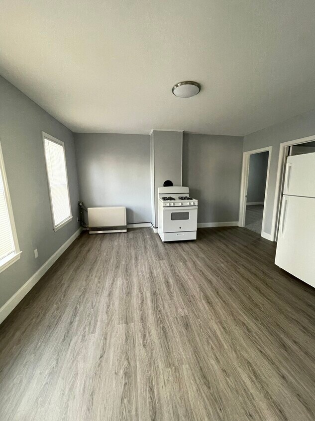 Primary Photo - 191 Beech Street, Unit 3B