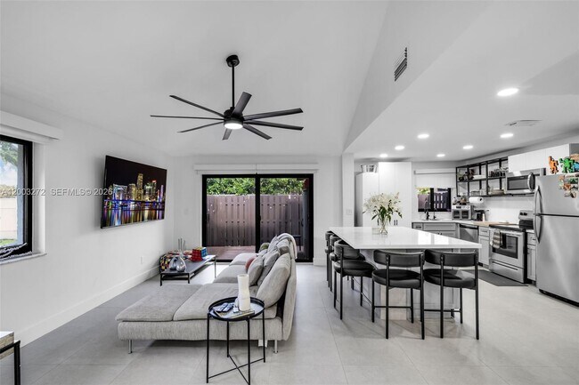 Foto del edificio - 250 SW 97th Terrace