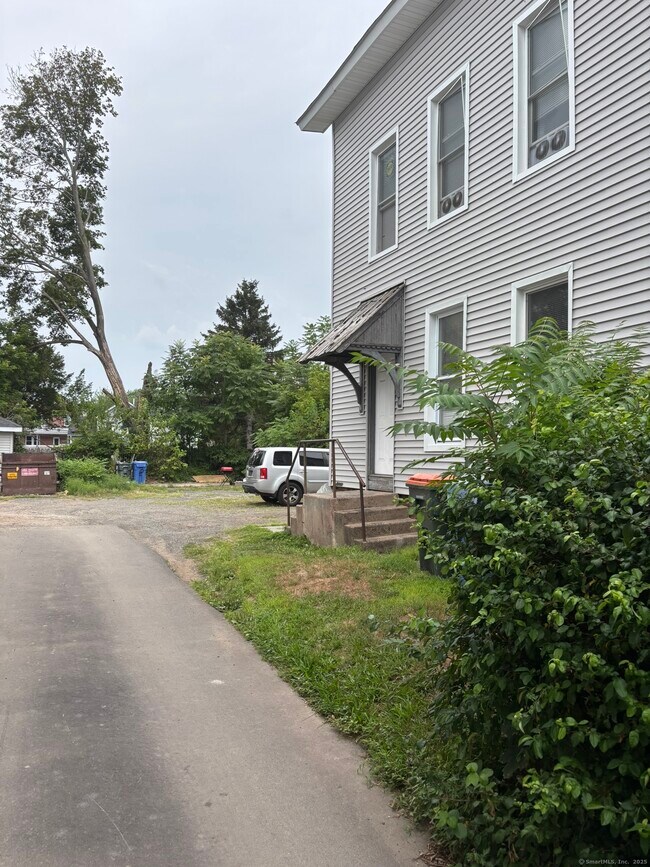 Foto del edificio - 65 Linsley Ave