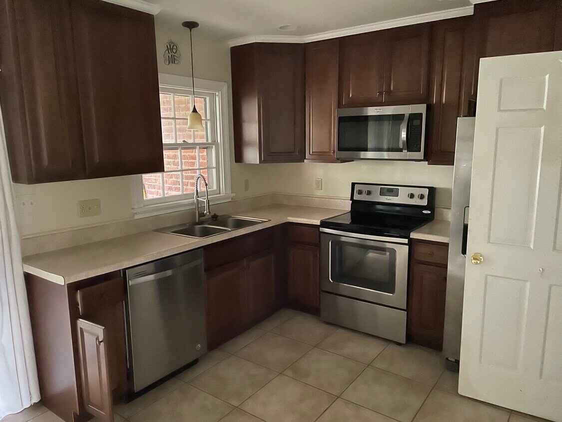 Foto principal - 605 London Company Way