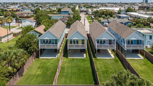 Building Photo - 2305 67th St