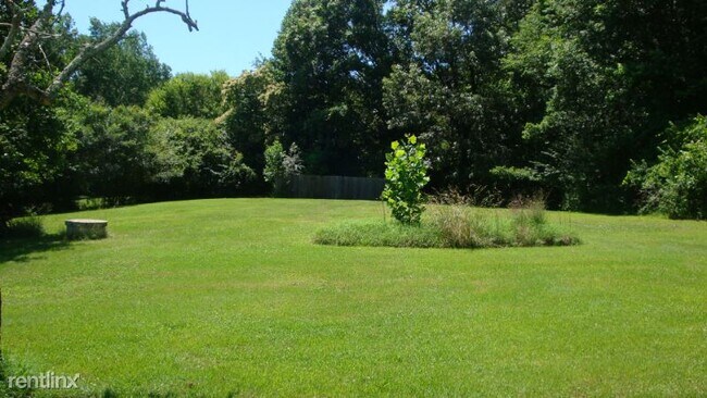 Foto del edificio - 2 br, 1 bath House - 10553 Moore Dr