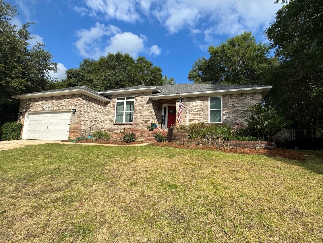 Foto principal - 1689 Parkside Cir