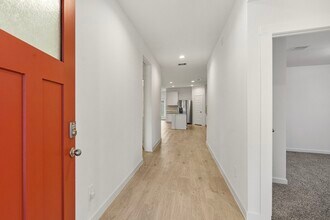 Building Photo - 2732 Misty Elm Ln