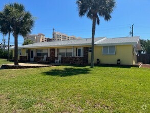 Building Photo - 2567 Coral Way E