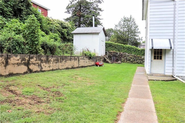 Building Photo - 15 Southview St