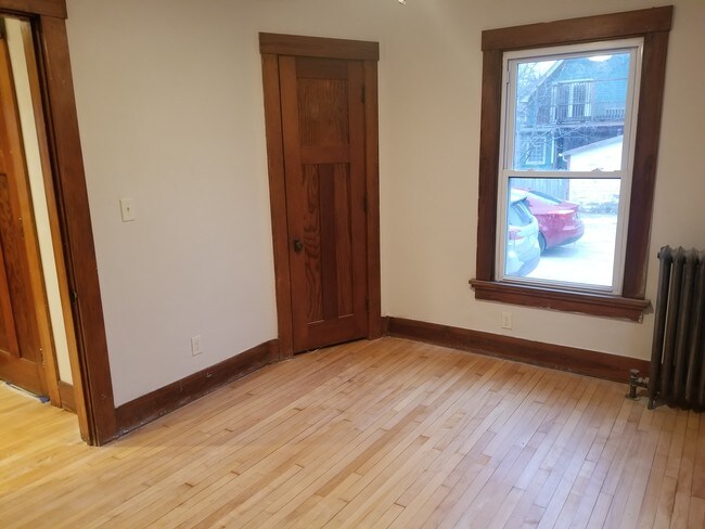 Dormitorio principal - 2045 E Washington Ave