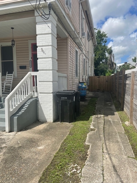 Side Driveway used by tenant - 8226 Cohn St