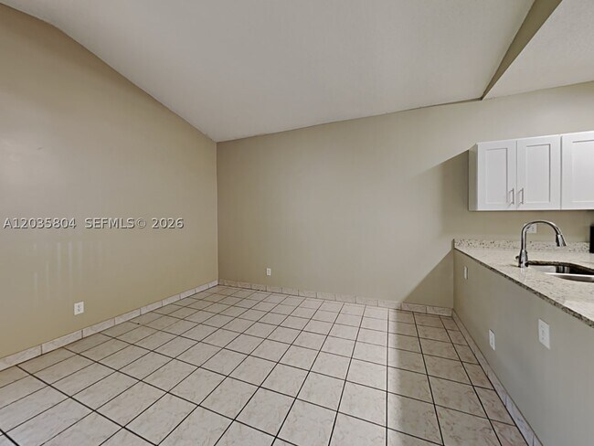 Building Photo - 2121 NW 184th Way