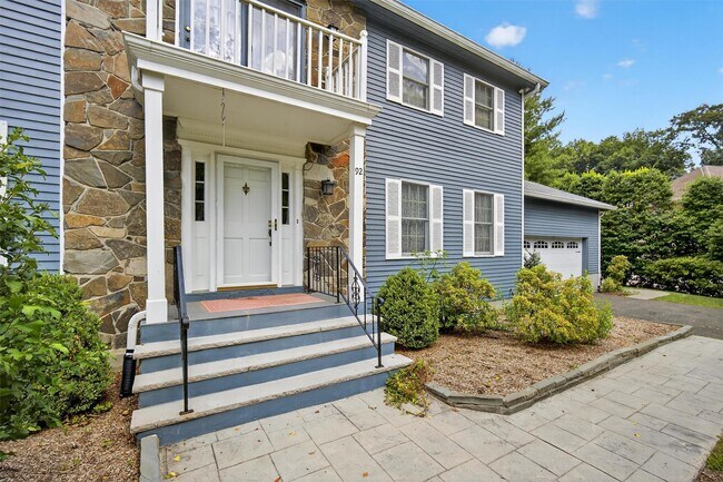 Foto del edificio - 92 Brook Hollow Dr