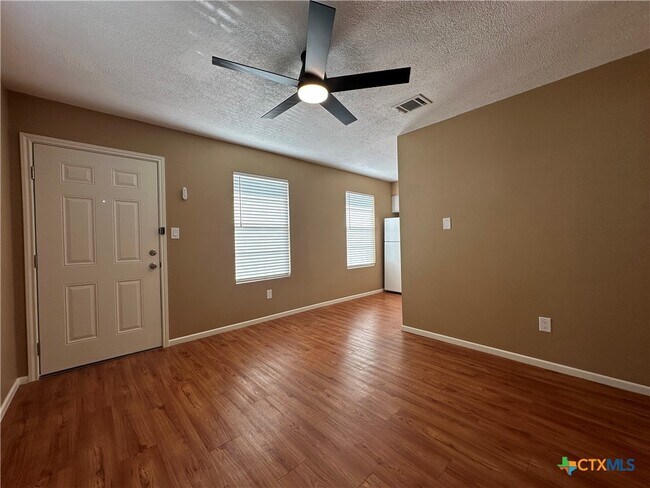 Building Photo - 1409 N Bishop St