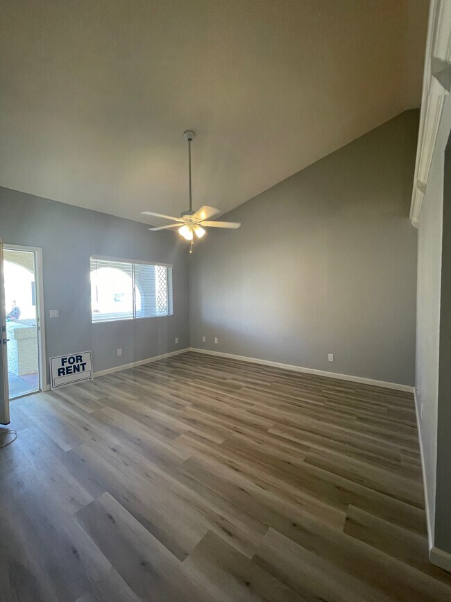 Foto del edificio - 5136 E Evergreen St