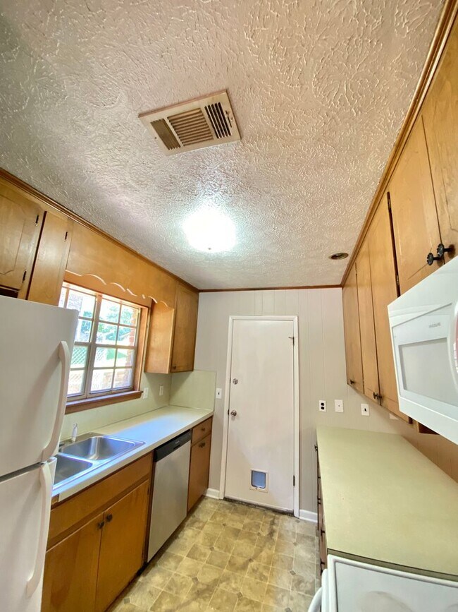 Foto del edificio - Charming 3 Bedroom Home!
