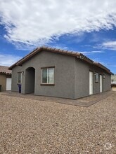 Building Photo - 1705 N 7th Ave