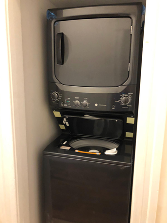 Complementary washer/dryer - 1415 Hillsborough St