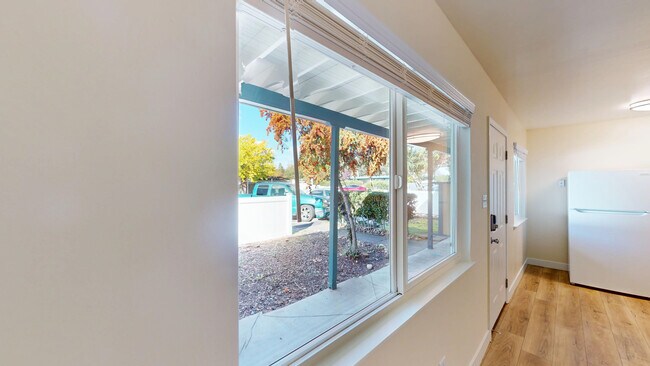 Building Photo - 15495 Marty Dr