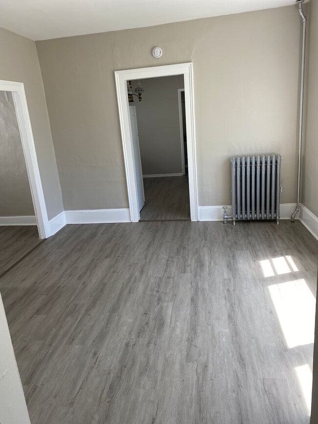 Foto del edificio - 3 BR, 1 BA House