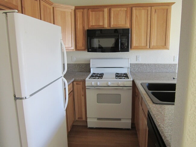 Foto del edificio - 1714 Lancaster Ave