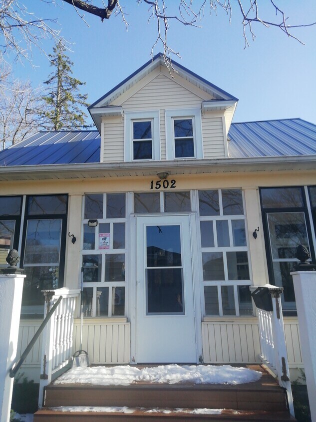 Primary Photo - 1502 Como Ave