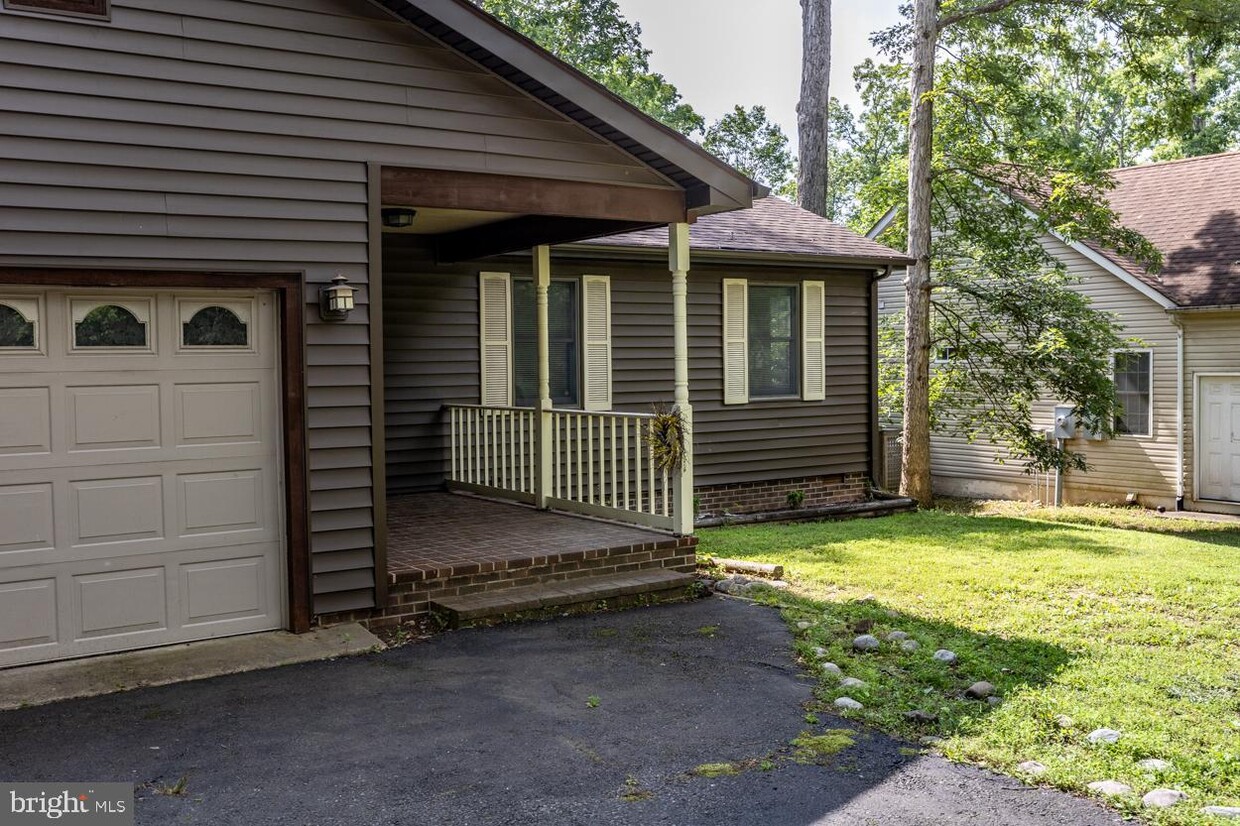 Foto principal - 623 Yorktown Blvd