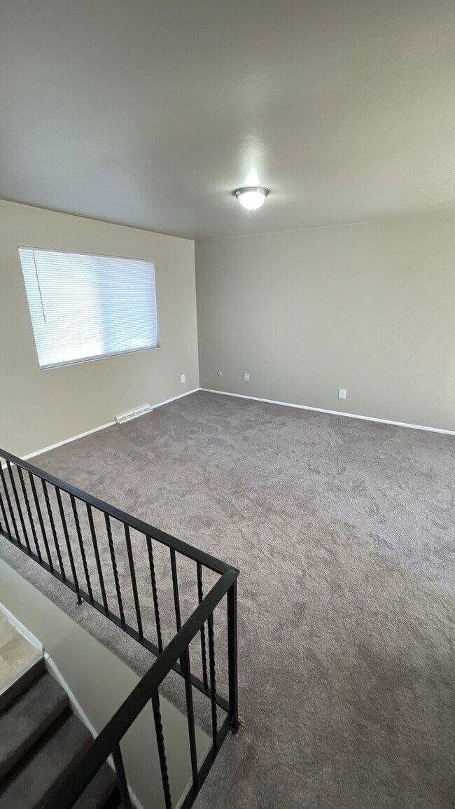 Building Photo - NOW AVAILABLE! - 2669 Monette Ct, Cincinna...
