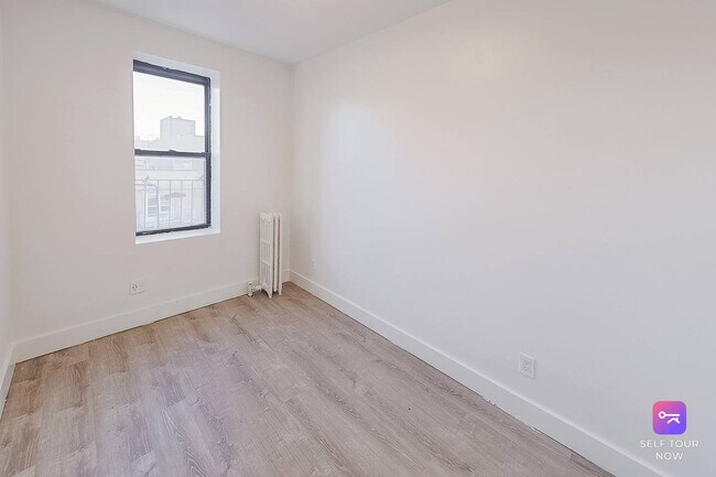 Building Photo - 30-44-44 32nd St