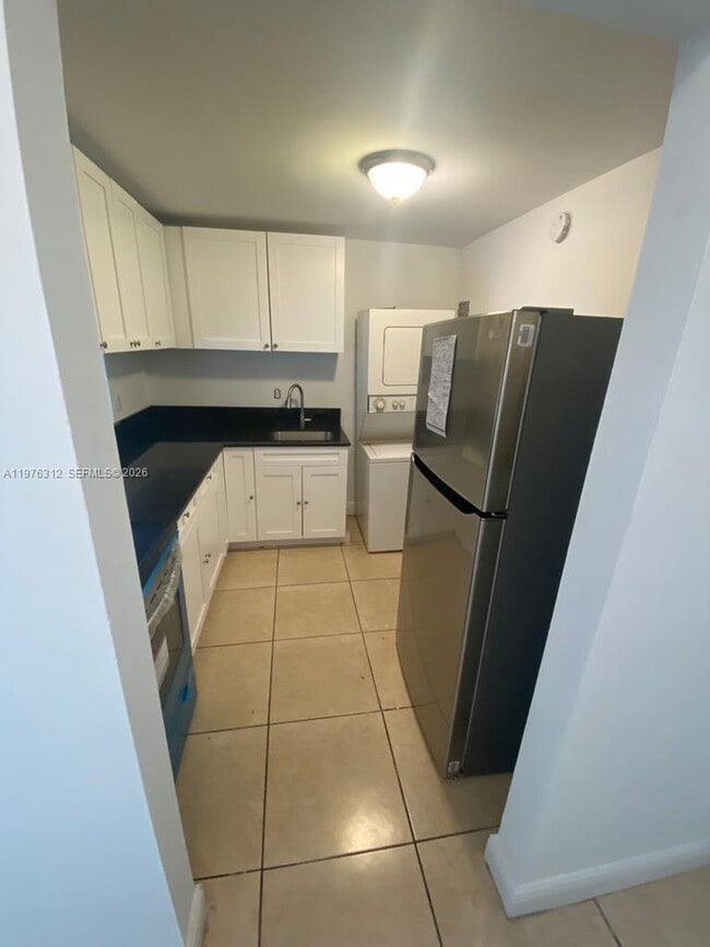 Foto del edificio - 5122 NW 79th Ave