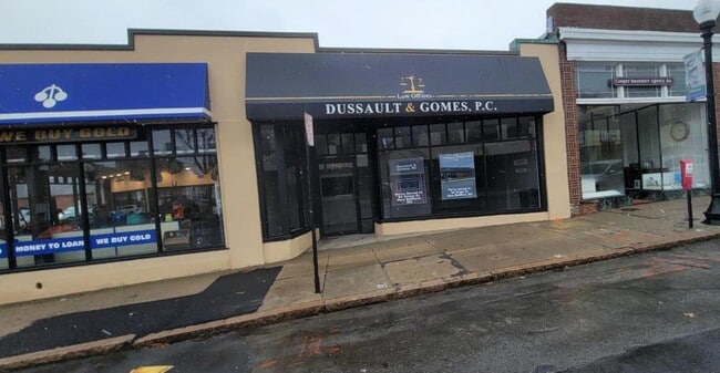 Photo - 270 Union St House