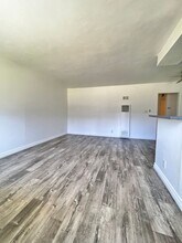 Interior Photo - Alhambra Gardens