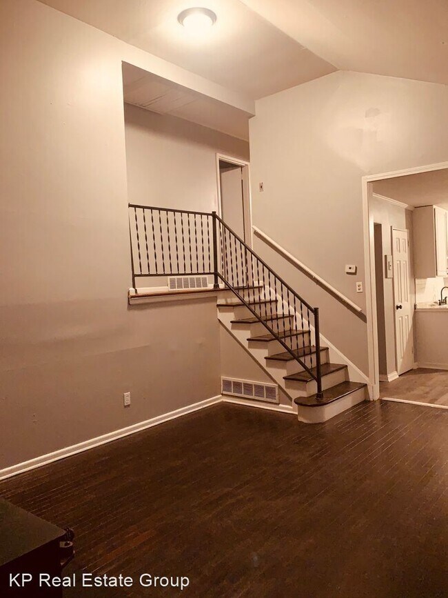 Foto del edificio - 3 br, 1.5 bath House - 1281 Country Club Rd