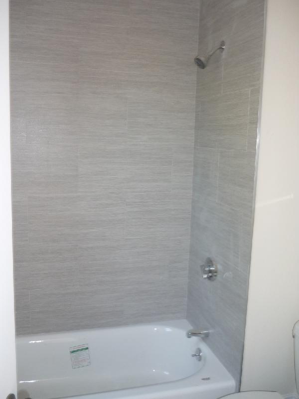 Building Photo - 6 Larose Pl